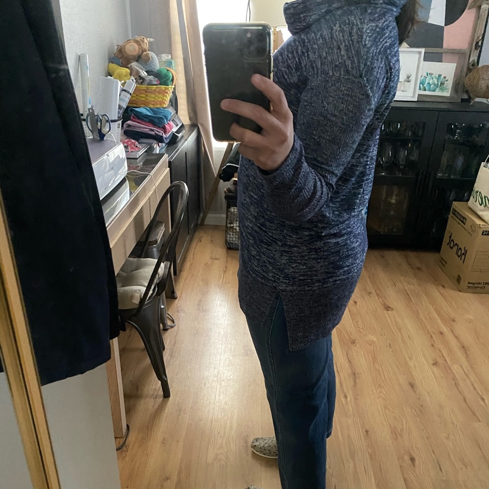 Sweater - Picture 2 of 3